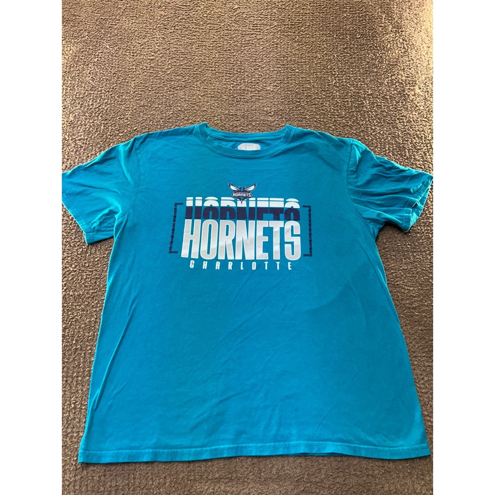 NBA Charlotte Hornets Mens Teal Blue Graphic T-Shirt Large Basketball Fan Tee